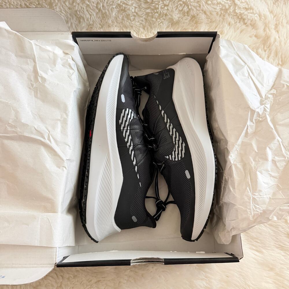 NEW Nike Men's Winflo 7 Shield in Black/mtlc cool grey noir size 9.5